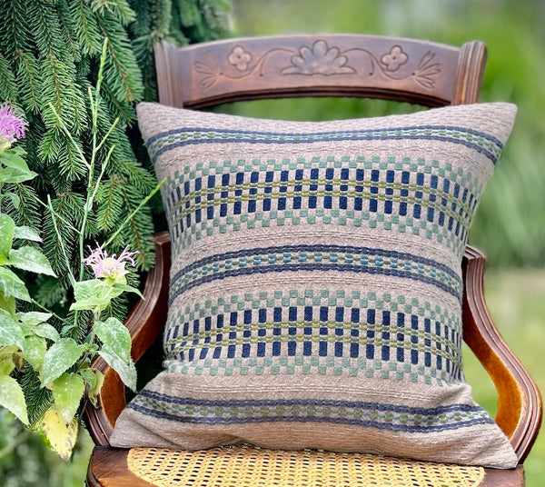Color-block Woven Pillow Covers in June Cashmere yarn