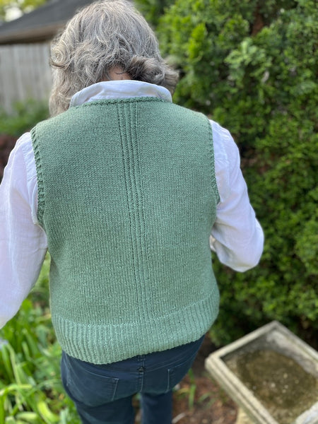 Living your vest life - A knitting vest pattern for DK cashmere or camel